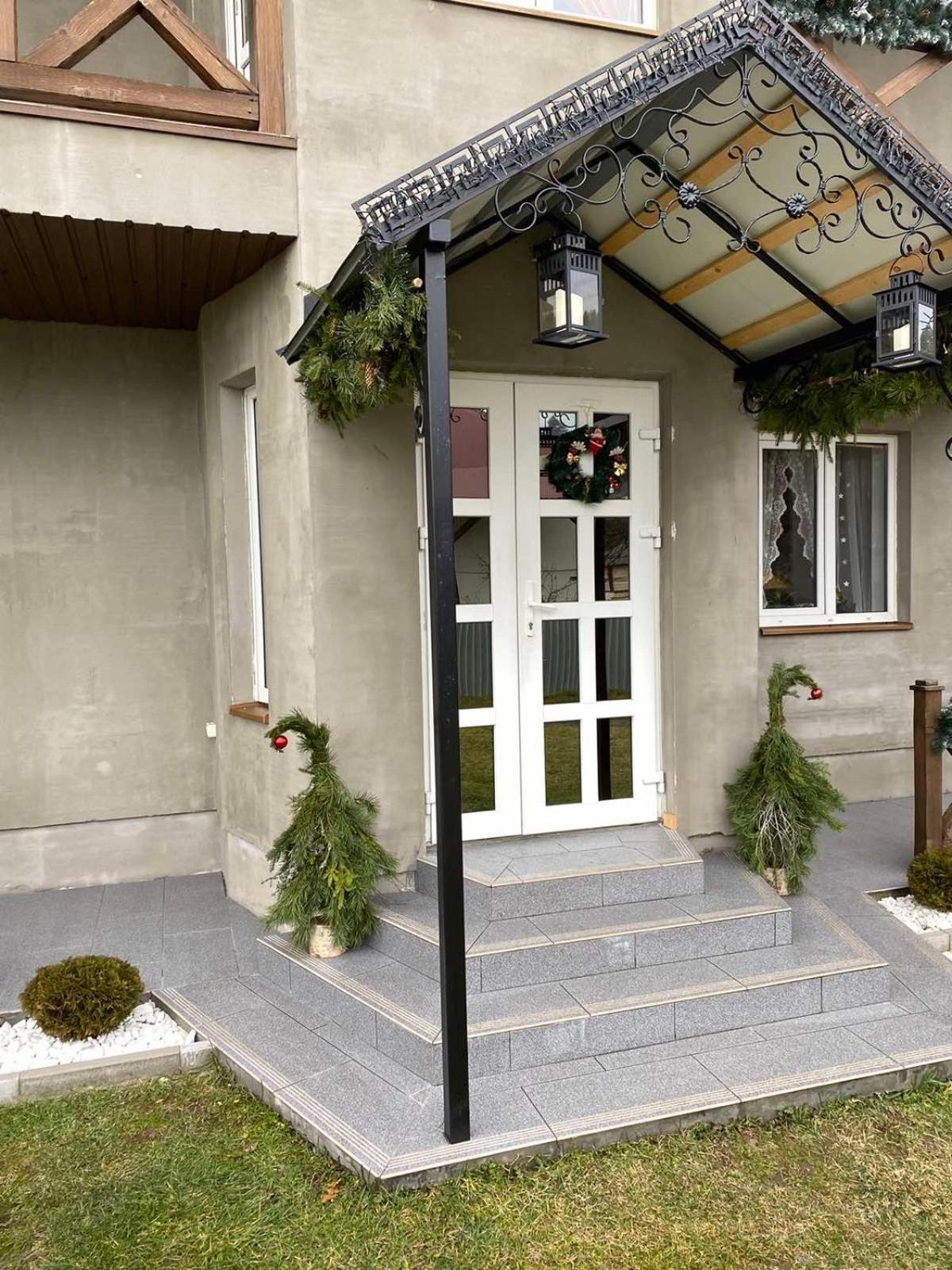 карпатські зорі Villa *
